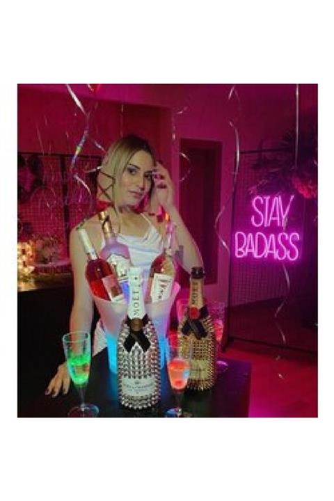 NeuNeon Stay Badass Neon Led Aydınlatma Gece Lambası Işıklı Duvar Dekor