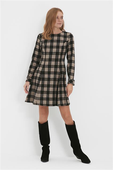 TRENDYOLMİLLA Çok Renkli Ekoseli Elbise TWOAW22EL0284