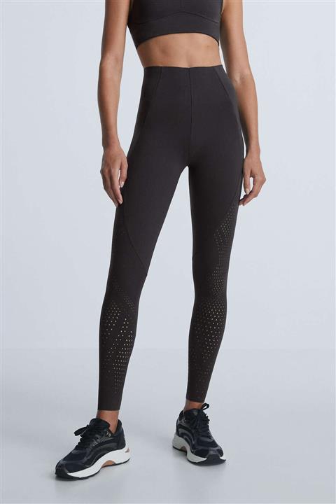 Oysho Bilek Hizasında Lazer Kesim Compressive Tayt