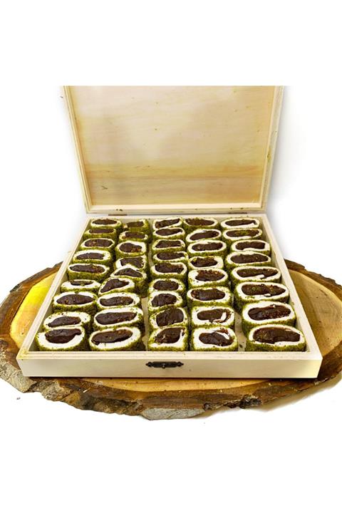 GEMİLİK Browni Çikolatalı Toz Antep Fıstıklı Hediyelik Lokum Kutusu