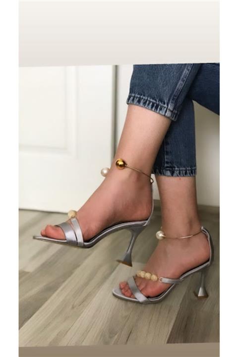 LADİESHOE Inci Bilekli Gümüş Sandalet