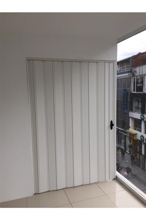 FARAN DEKORASYON Beyaz Camsız Akordiyon Kapı 115x225