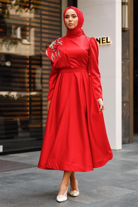 meqlife Omzu Işleme Detaylı Saten Abiye - Kırmızı