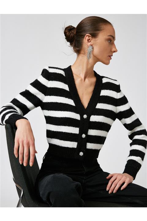 Koton Arzu Sabanci For Vatkali Çizgili Dügme Detaylı Hırka