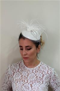 vivienmillineryhats Fiyonklu Tüy Detaylı Gelin Kep, Nikah Şapkası