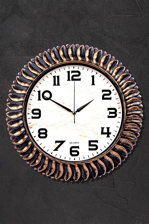 Muyika Design Muyika Vechio Gold Eskitme  Sessiz Mekanizmalı Ön Kısım Düz Cam Dekoratif Duvar Saati 36x36cm