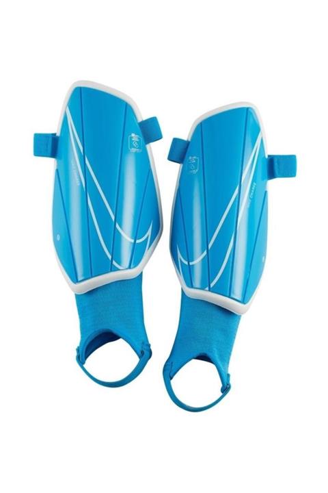 Nike Charge Guard Futbol Tekmelik