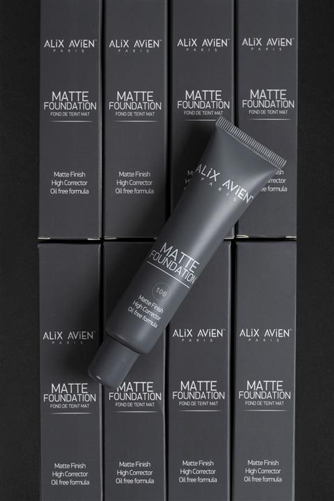 Alix Avien Mat Fondöten Matte Foundation 106