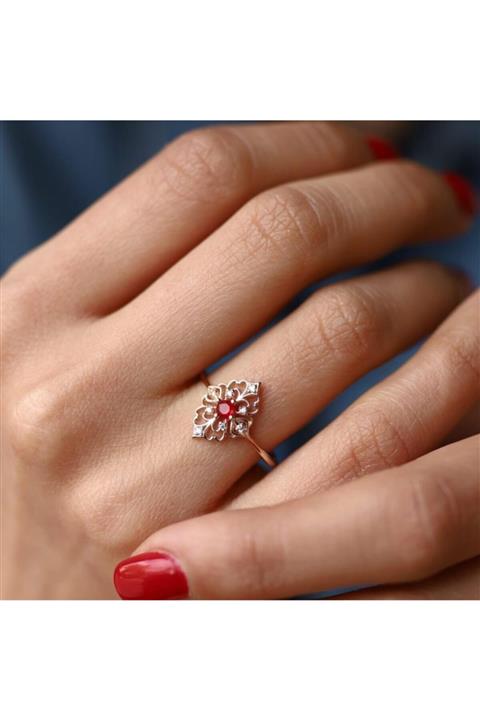 ByGoldenHouse Yakut Rengi Art Deco Motif Yüzük