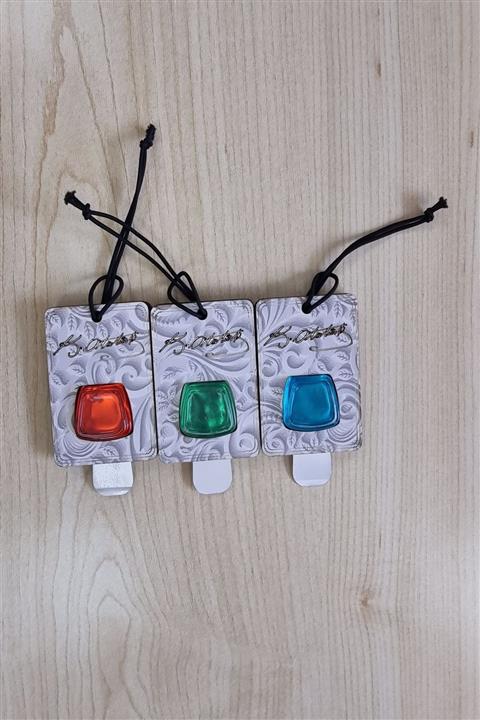 AhşAbistAn 3'lü Ahşap Araba Kokusu Yaprak Desenli Atatürk Imzalı