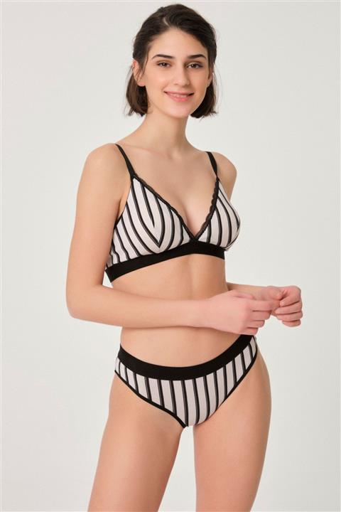 Dagi Siyah-ten Kaplı Bralet