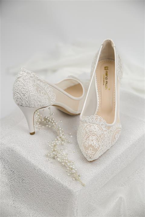 Exello Kadın Beyaz Dantel Işlemeli Gelin Ayakkabısı