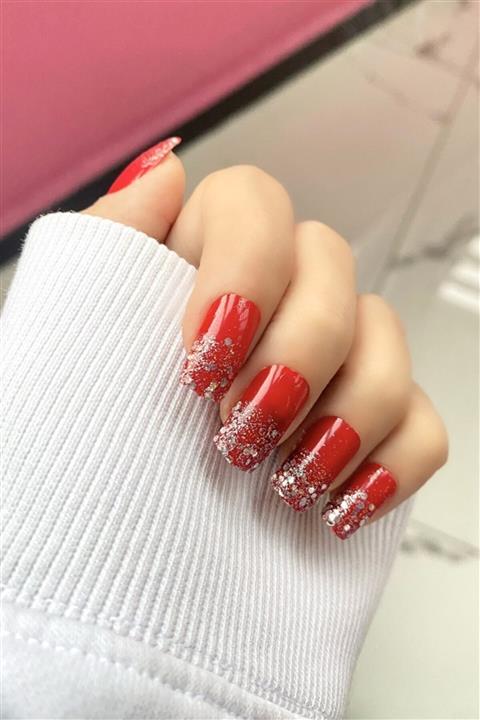 TAKIŞTIR Kırmızı Renk Sim Detaylı Takma Tırnak (yapıştırıcılı)