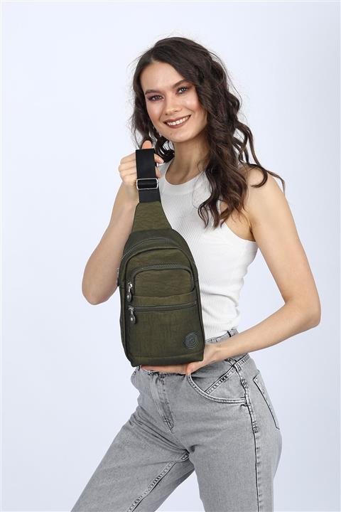 Madamra Yeşil Unisex Krinkıl Kumaş Çok Gözlü Body Bag