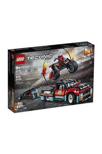 LEGO Technic 42106 Gösteri Kamyoneti Ve Motosikleti