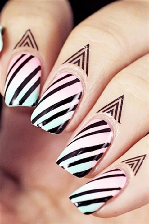 Flash Tattoos® Üçgen Tırnak Dövmesi - Tırnak Tattoo - Nail Art - Tırnak Sticker