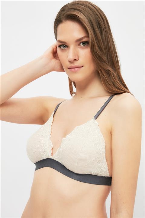 TRENDYOLMİLLA Bej Nakışlı Bralet THMSS21SU0117