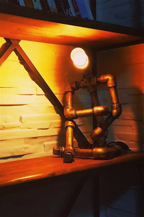 Ahilla Scarfs Su Borusu Dekoratif Aydınlatma Düşünen Adam Figürü Masa Lamba