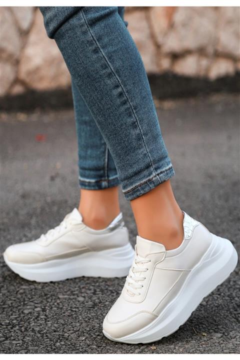 salsar Toin Krem Cilt Gümüş Rugan Detaylı Spor Ayakkabı
